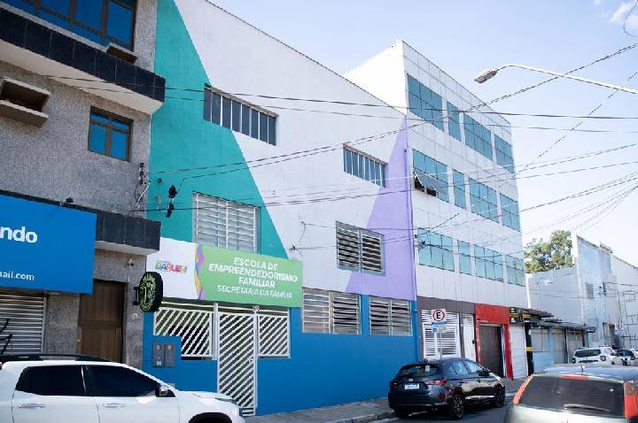 Barueri inaugura Escola de Empreendedorismo Familiar em parceria com o Sebrae