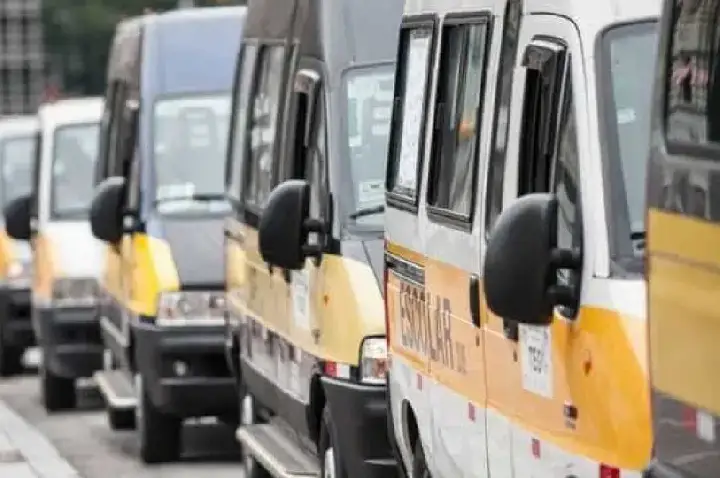 Duas crianças são esquecidas por vans escolares no mesmo dia na Grande SP