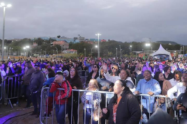 Grupo Pixote agita inauguração do Parque da Juventude em Barueri
