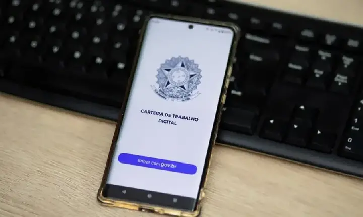 Pesquisa revela que brasileiro prefere emprego com carteira assinada