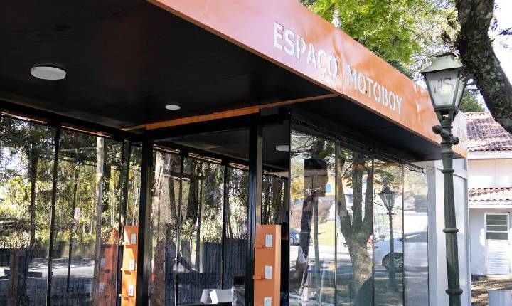 Prefeitura inaugura Espaço Motoboy na Aldeia da Serra e amplia rede de apoio à categoria