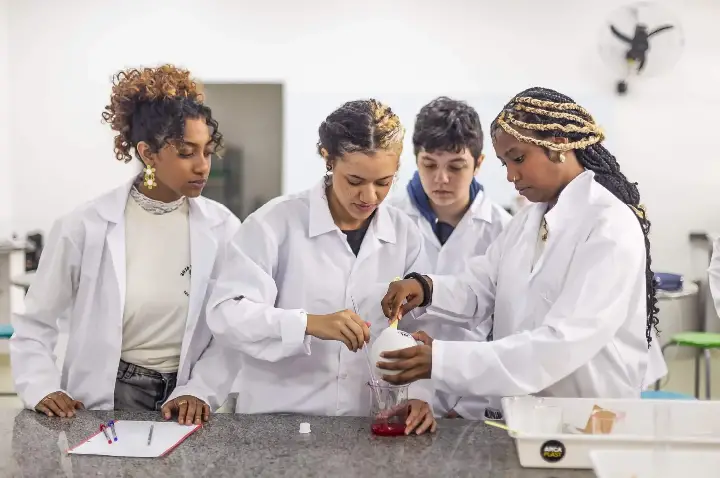Veja os valores das bolsas-estágio para estudantes da rede estadual de SP