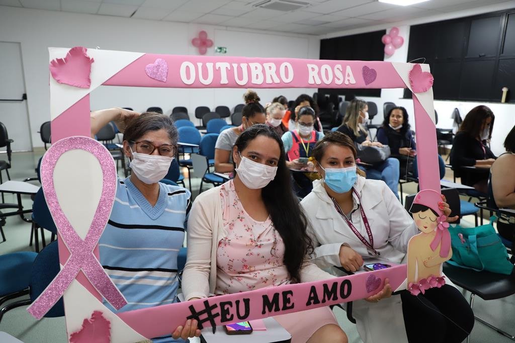 Outubro Rosa segue com série de ações na rede de saúde