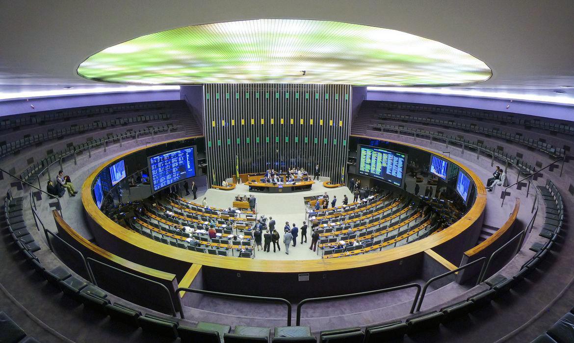 Congresso banca até R$ 79 mil para 'mudança fantasma' de deputados e senadores