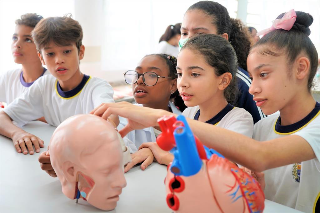 Laboratórios de ciências proporcionam rica aprendizagem aos estudantes da rede