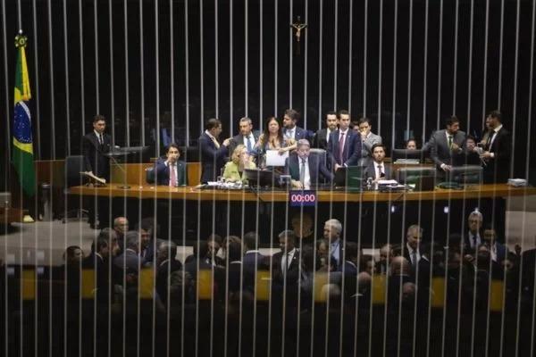 Aprovado com folga na Câmara, marco fiscal vai ao Senado; veja ponto a ponto