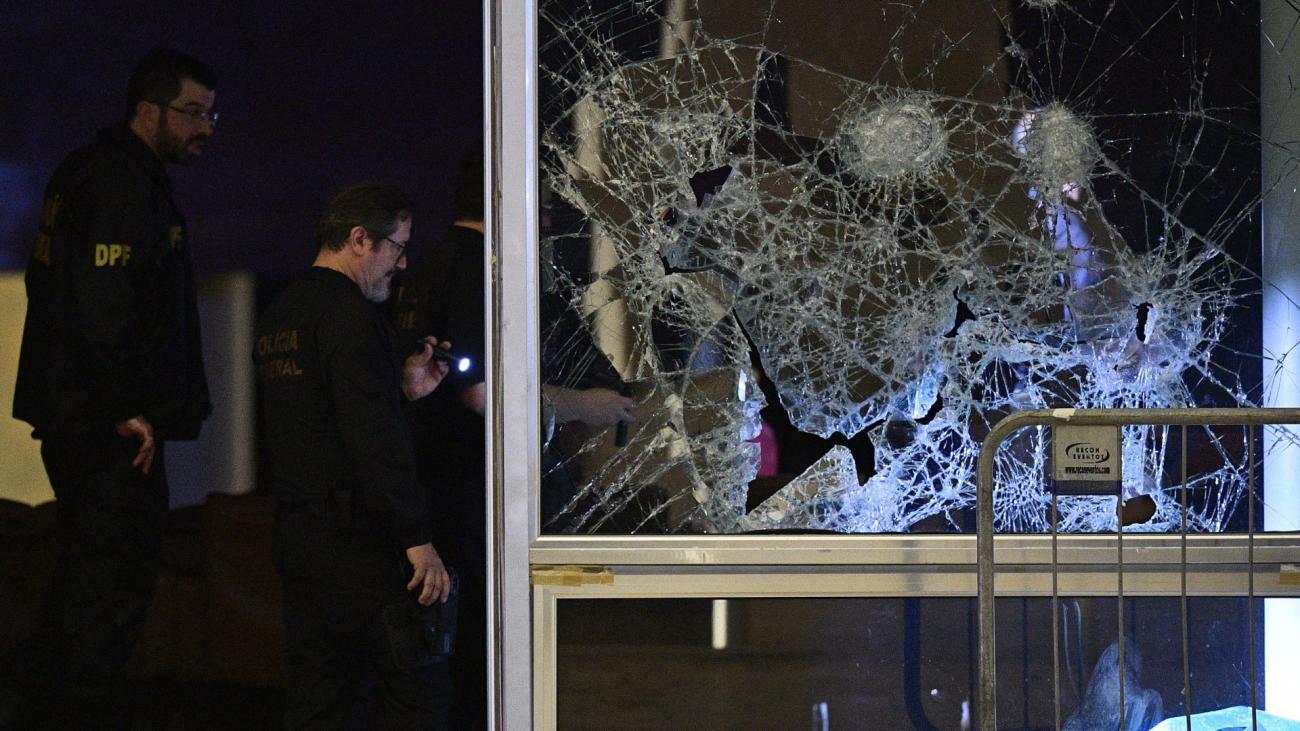 Moraes manda periciar imagens de 8 de janeiro captadas pelo GSI