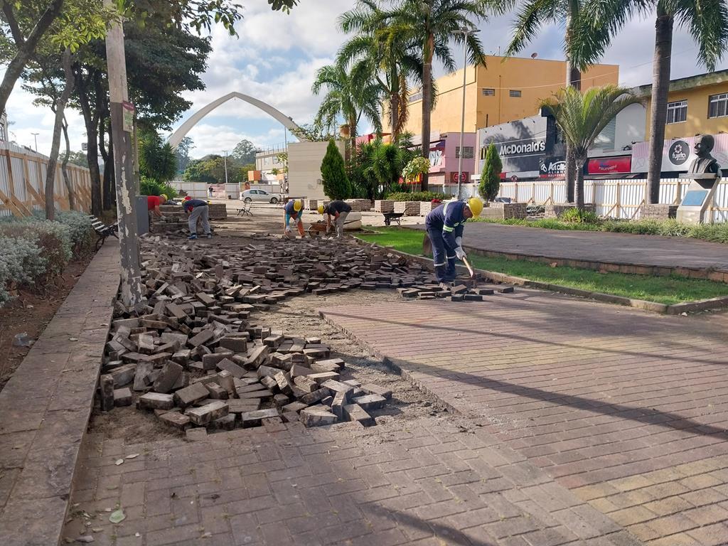 Prefeitura realiza obras de reforma geral e de acessibilidade no Boulevard Central