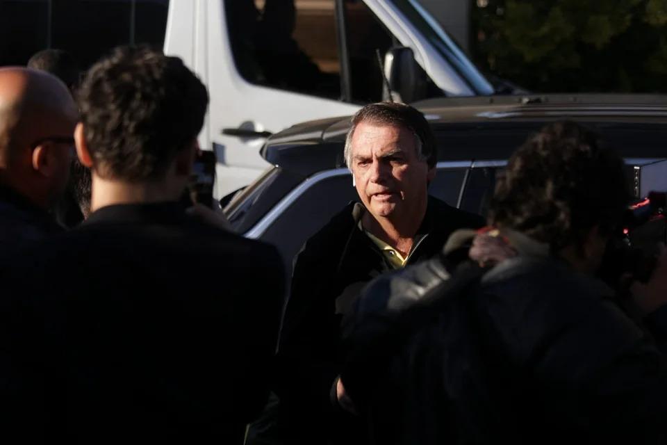 Bolsonaro diz que não vai assistir à sessão do TSE: “Julgamento político”