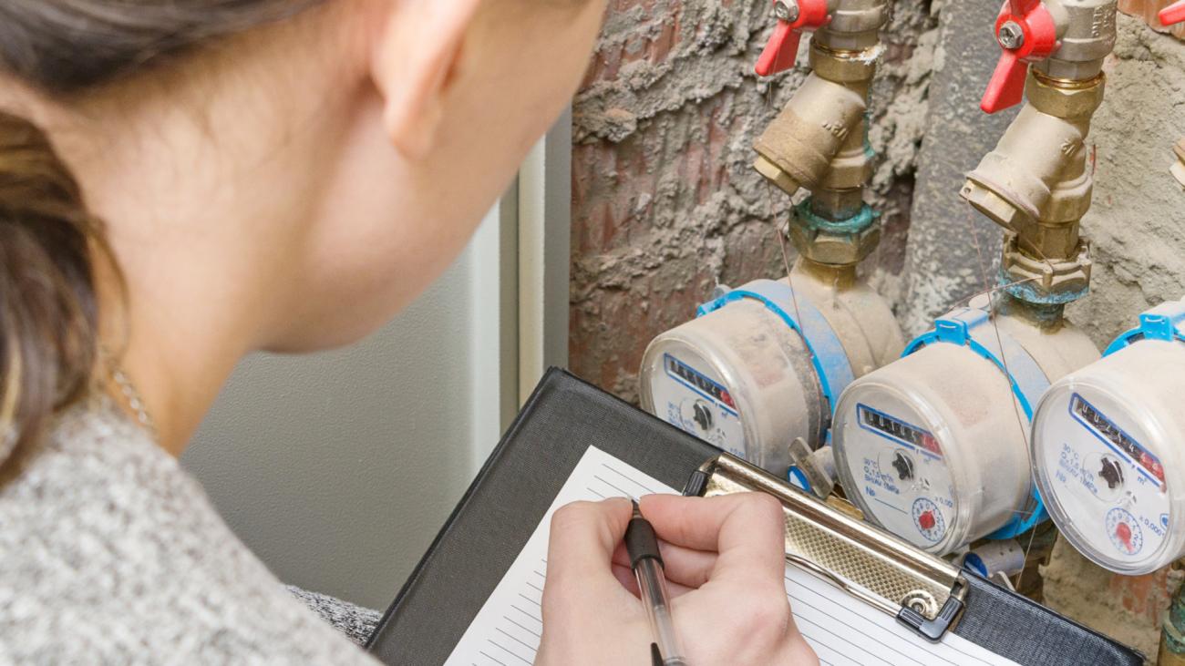 Tarcísio admite que tarifa da Sabesp vai subir mesmo com privatização