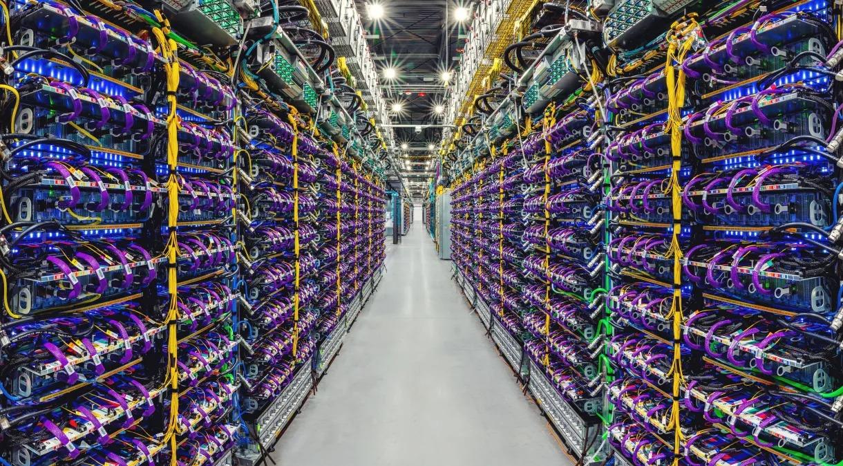 Inteligência artificial deve afetar 40% dos empregos no mundo, diz FMI