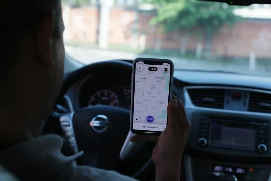 STF começa analisar alcance de decisão sobre vínculo trabalhista de motoristas de aplicativos