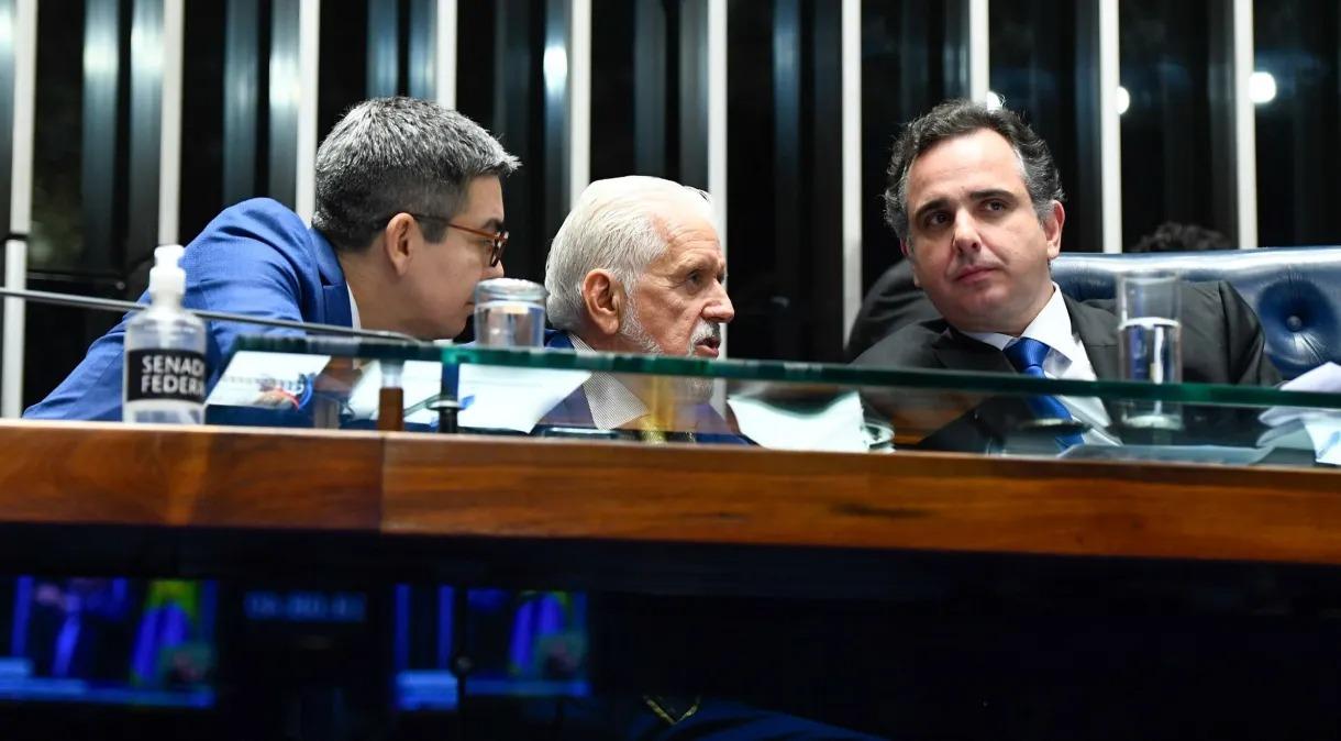 Após derrotas no Congresso, Lula faz reunião com líderes do governo nesta segunda (3)