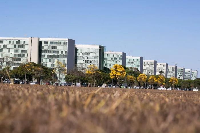 Entenda as novas regras do governo para teletrabalho de servidores