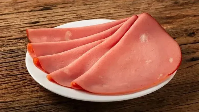 Botulismo: entenda o que é, sintomas e principais riscos