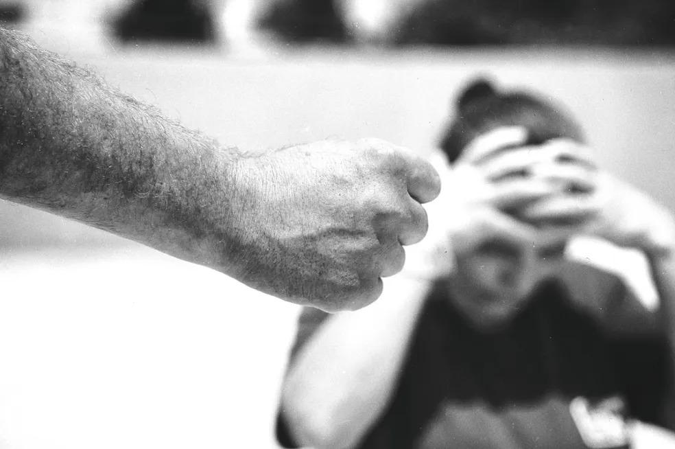 21,4 milhões de brasileiras sofreram algum tipo de violência nos últimos 12 meses, diz pesquisa