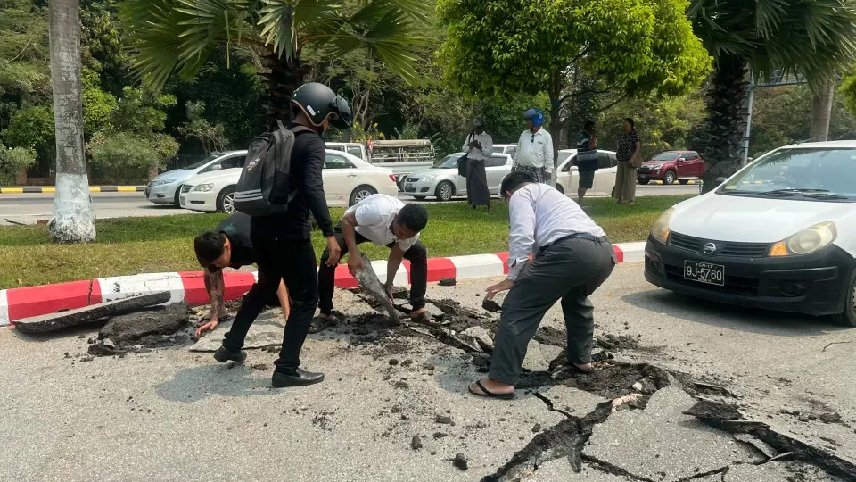 Terremoto de 7,7 atinge Tailândia e Myanmar; edifícios são evacuados