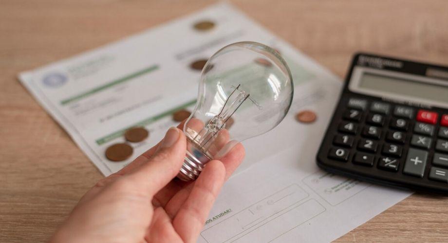 Quem deve ter direito à nova tarifa grátis de energia proposta pelo governo