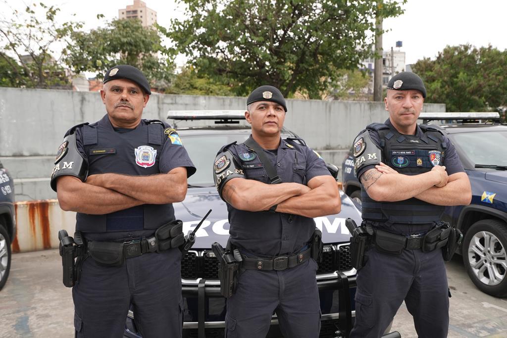 Ação heroica salva recém-nascido em Barueri: GCMs usam manobra de Heimlich