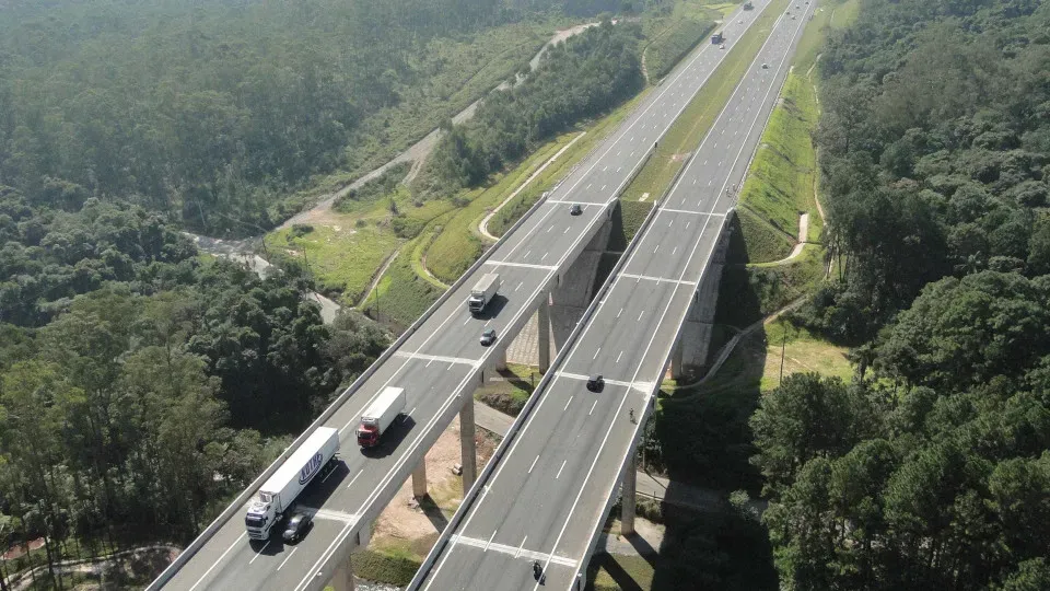 Km 44 do Rodoanel, na Grande São Paulo, é interditado por ameaça de bomba