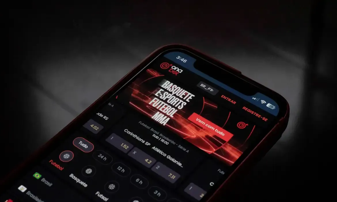 Aposta online e jogo de azar custam R$ 38,8 bi ao país, mostra estudo