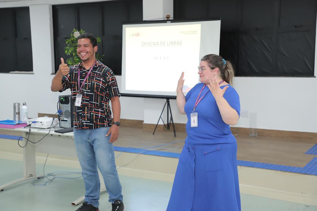 Aprendizado em Libras aproxima profissionais de saúde de pacientes surdos em Barueri
