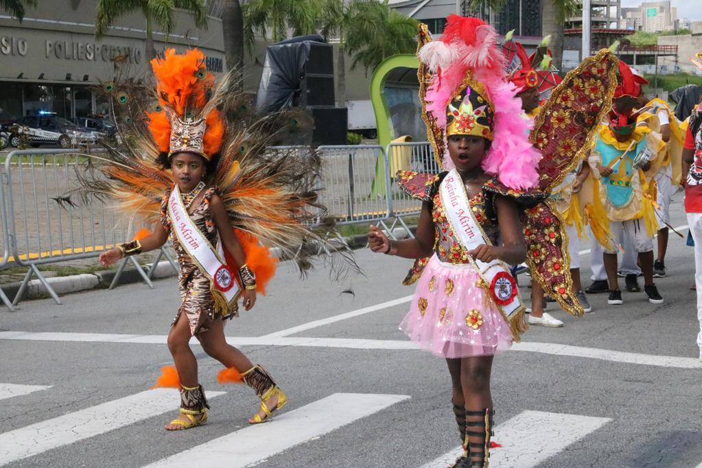 Carnaval 2026: Barueri abre a folia neste domingo (15) com desfile e muita diversão