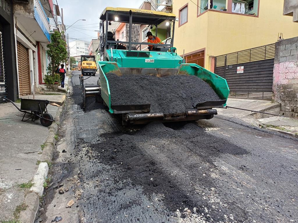 Programa de recapeamento tem obras no Jardim Paulista e no Centro