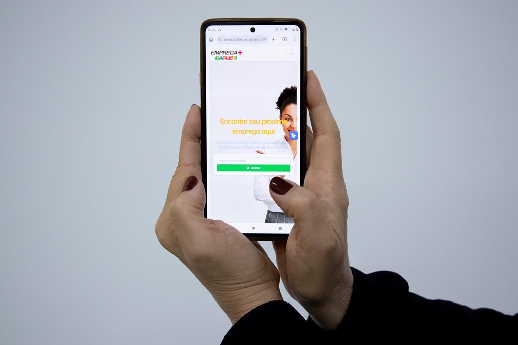 Emprega + Barueri: nova plataforma conecta empresas, trabalhadores e oportunidades de qualificação