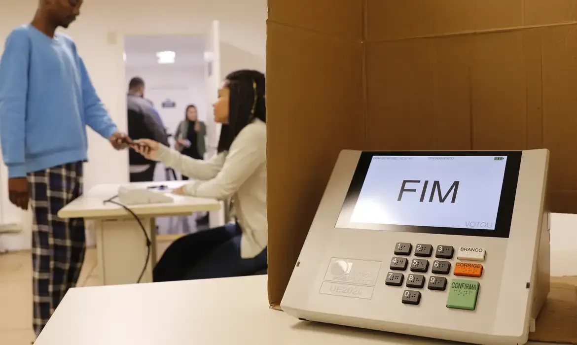 Eleição: homem, branco e empresário é perfil majoritário de candidatos